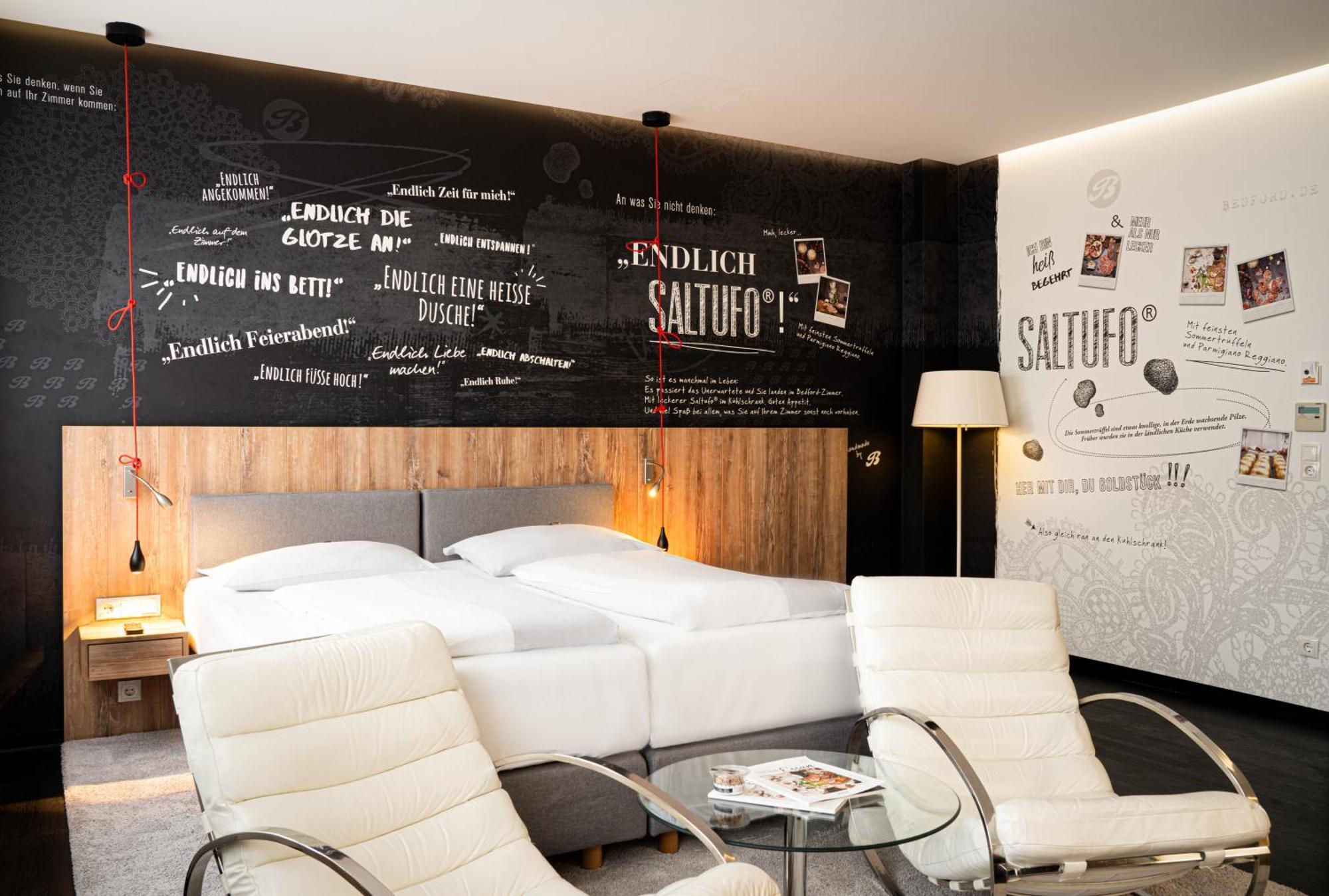 Food Hotel Нойвід Номер фото